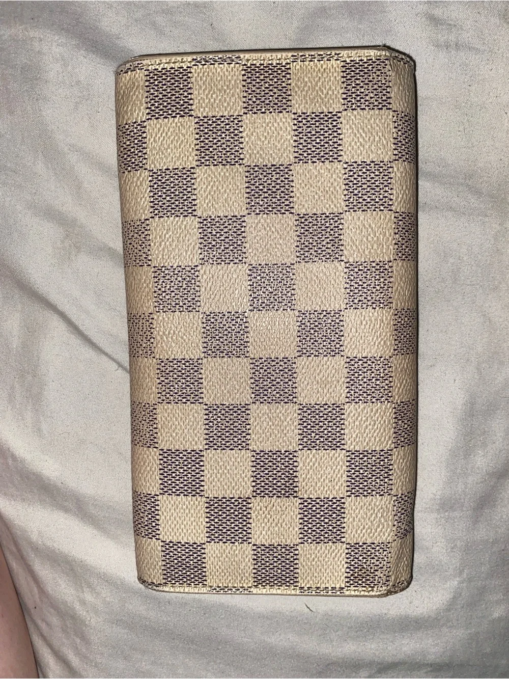 Louis Vuttion Azure Wallet w/ Chain